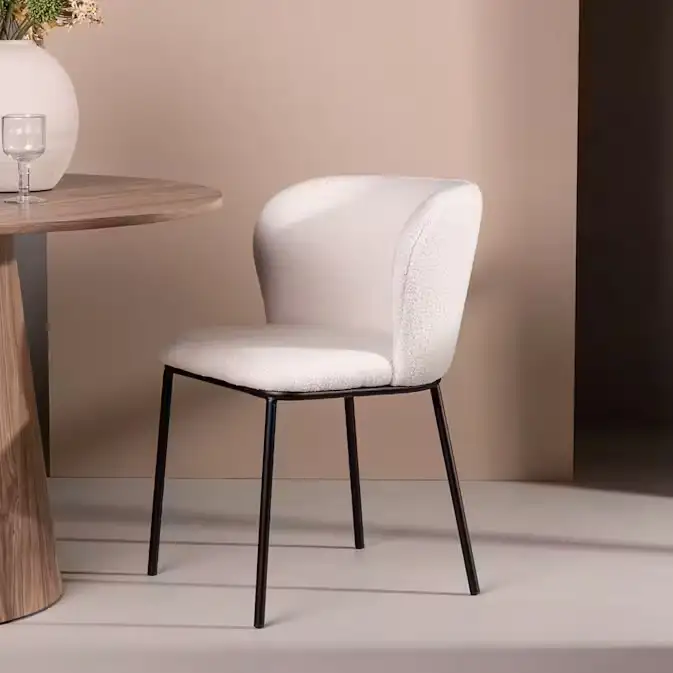 Matstol Venture HomeEdina Vit Stol i Boucle 2 st