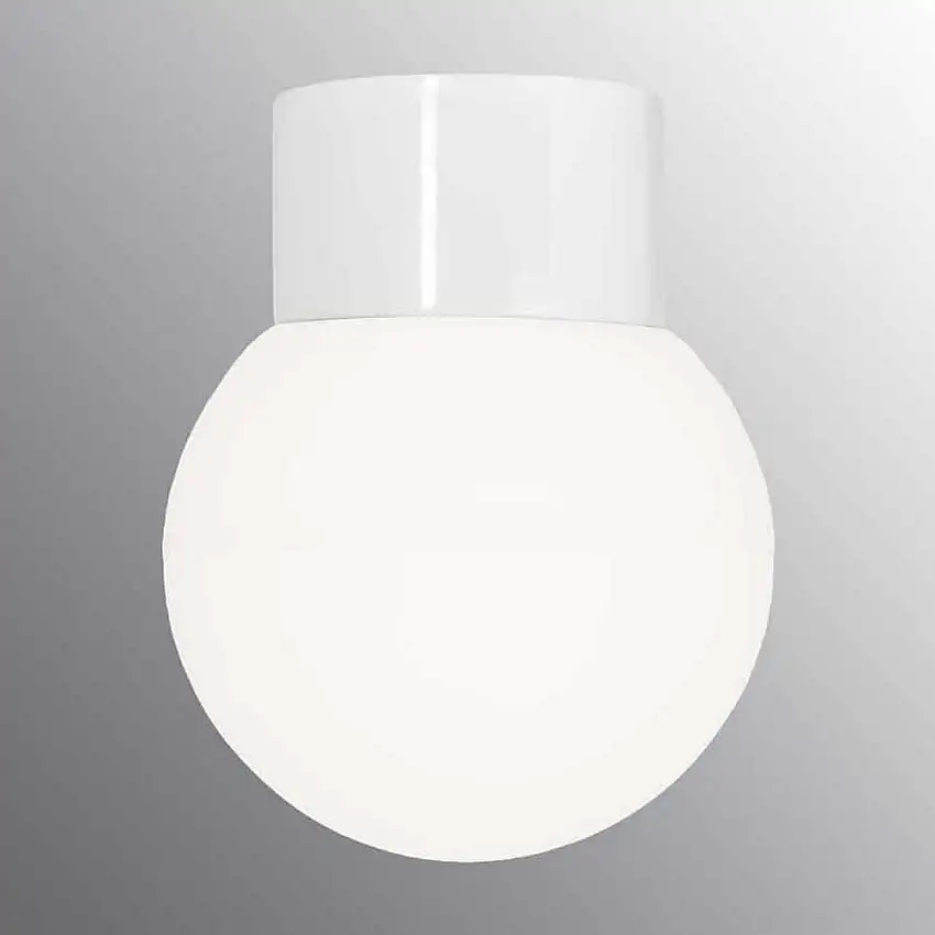 Vägg-/Taklampa Ifö ElectricClassic Glob Opalglas IP54 Rak E27Vit, D: 150 mm
