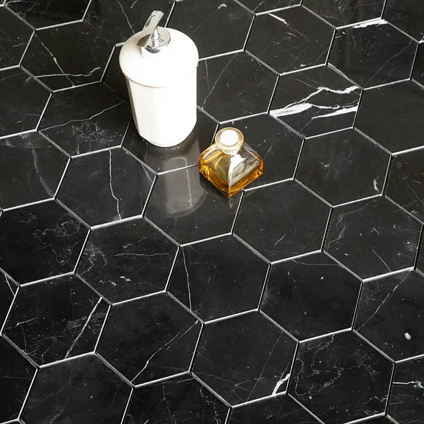 Natursten ArtStoneNero Marquina Hexagon Polerad 5x5 cm